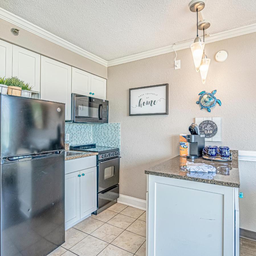אפרטהוטל מירטל ביץ' Soothing Oceanview Getaway -- Free Wi-Fi & Free Parking, New Listing מראה חיצוני תמונה